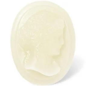 La Promeneuse Wax Cameo Set